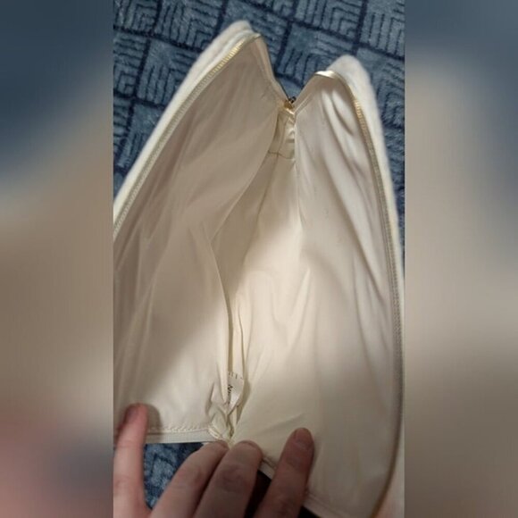 Guerlain Cosmetic Pouch (New) - Picture 3 of 11